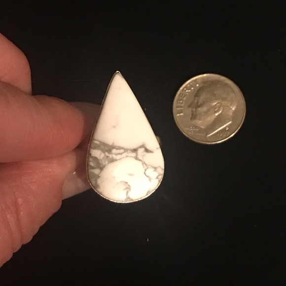 Howlite Ring - Picture 3 of 5